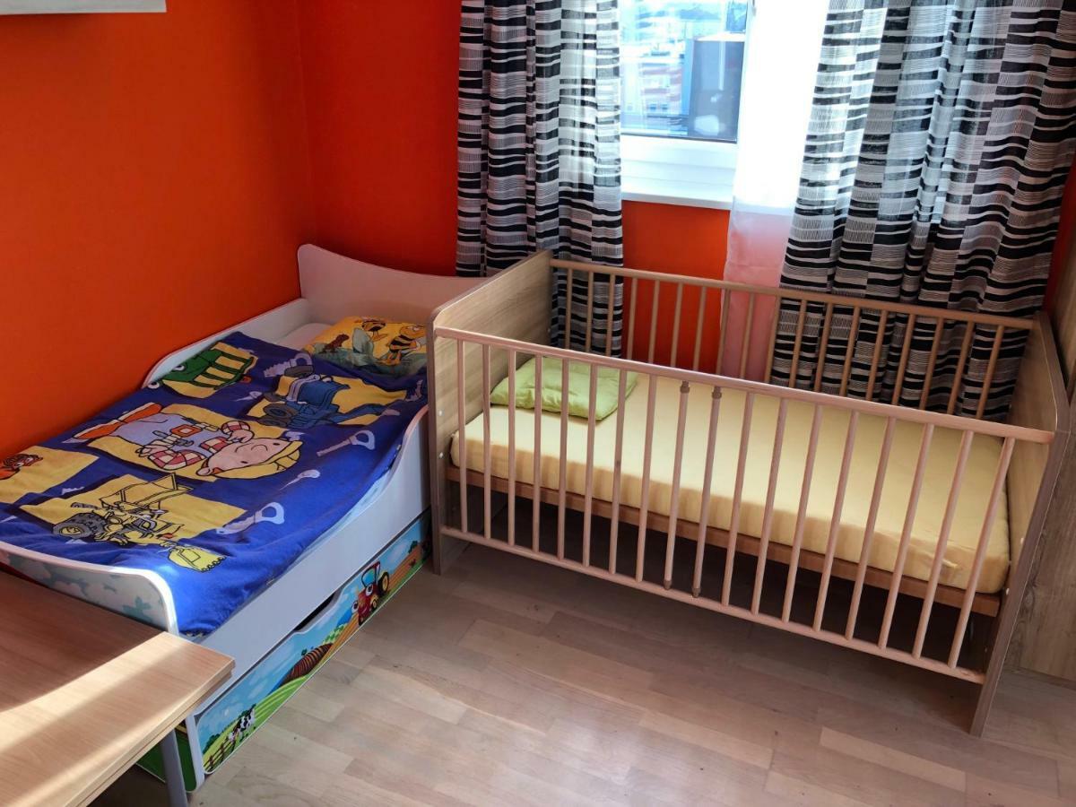 غراتس Kmheim, Cozy 103M2 Apartment, With 3 Bedroom And Covered Free Parking Place, Close To City Center المظهر الخارجي الصورة