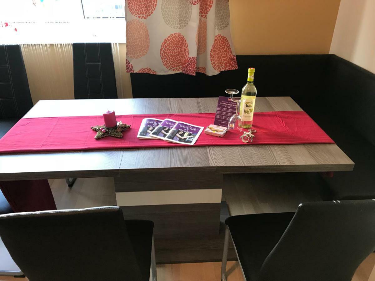غراتس Kmheim, Cozy 103M2 Apartment, With 3 Bedroom And Covered Free Parking Place, Close To City Center المظهر الخارجي الصورة