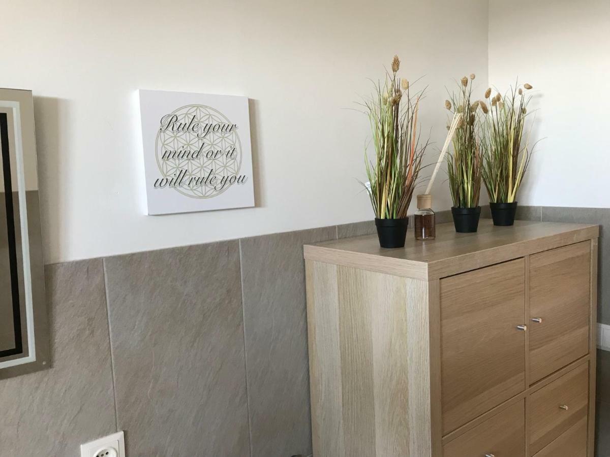 غراتس Kmheim, Cozy 103M2 Apartment, With 3 Bedroom And Covered Free Parking Place, Close To City Center المظهر الخارجي الصورة